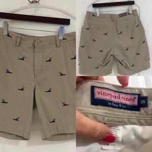 Vineyard Vines Men's Tan Shorts W/Boat Logos